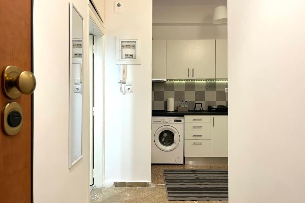 Pame Rentals - Ideal For 2 In Pagrati أثينا المظهر الخارجي الصورة