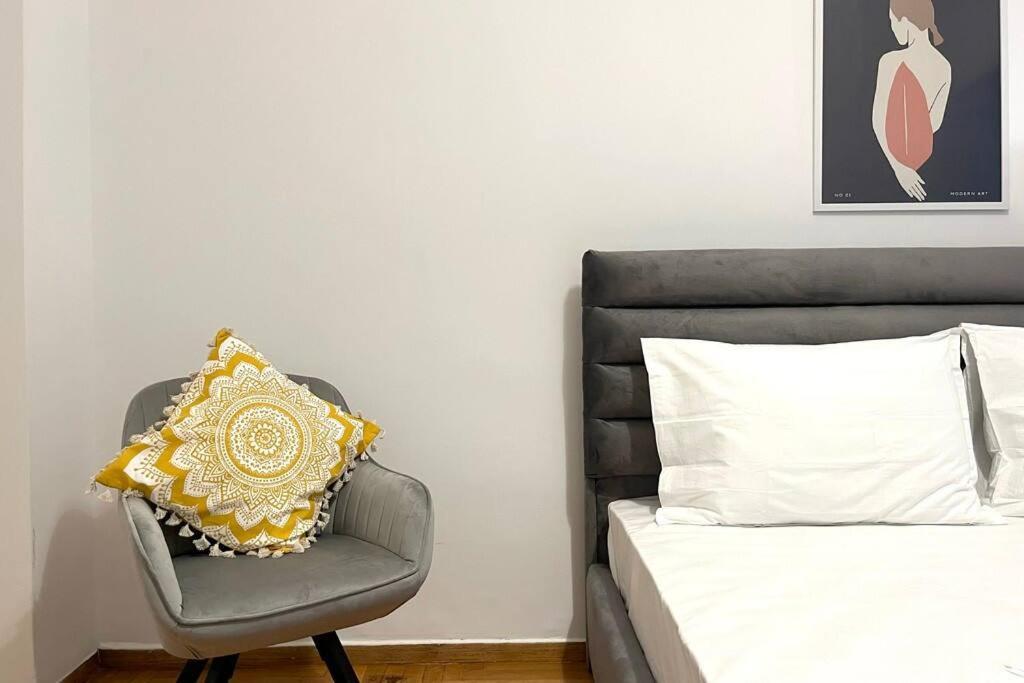 Pame Rentals - Ideal For 2 In Pagrati أثينا المظهر الخارجي الصورة